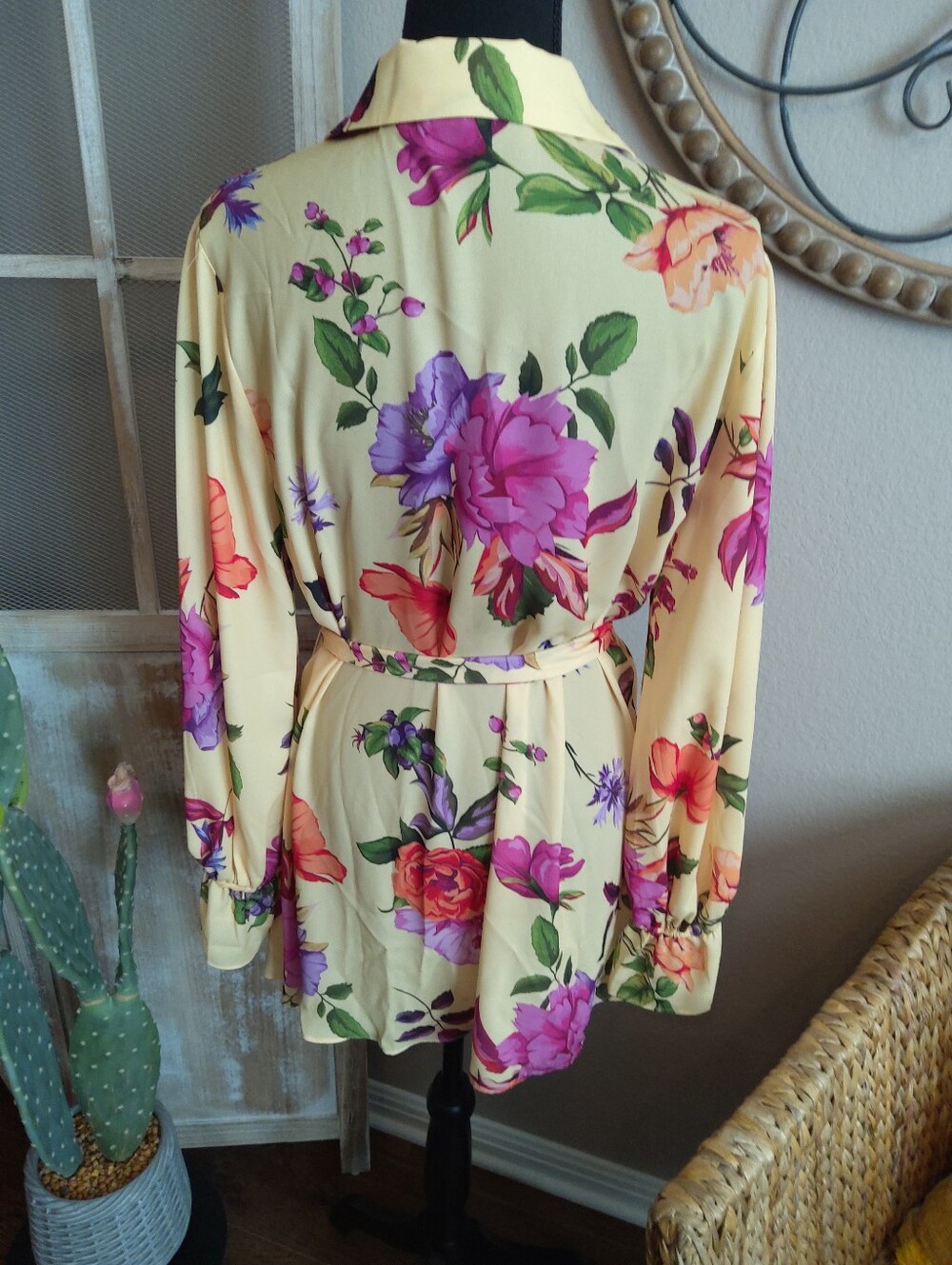 IMAN Yellow Floral Button-Down Shirt with Tie Waist - Picture 6 of 10
